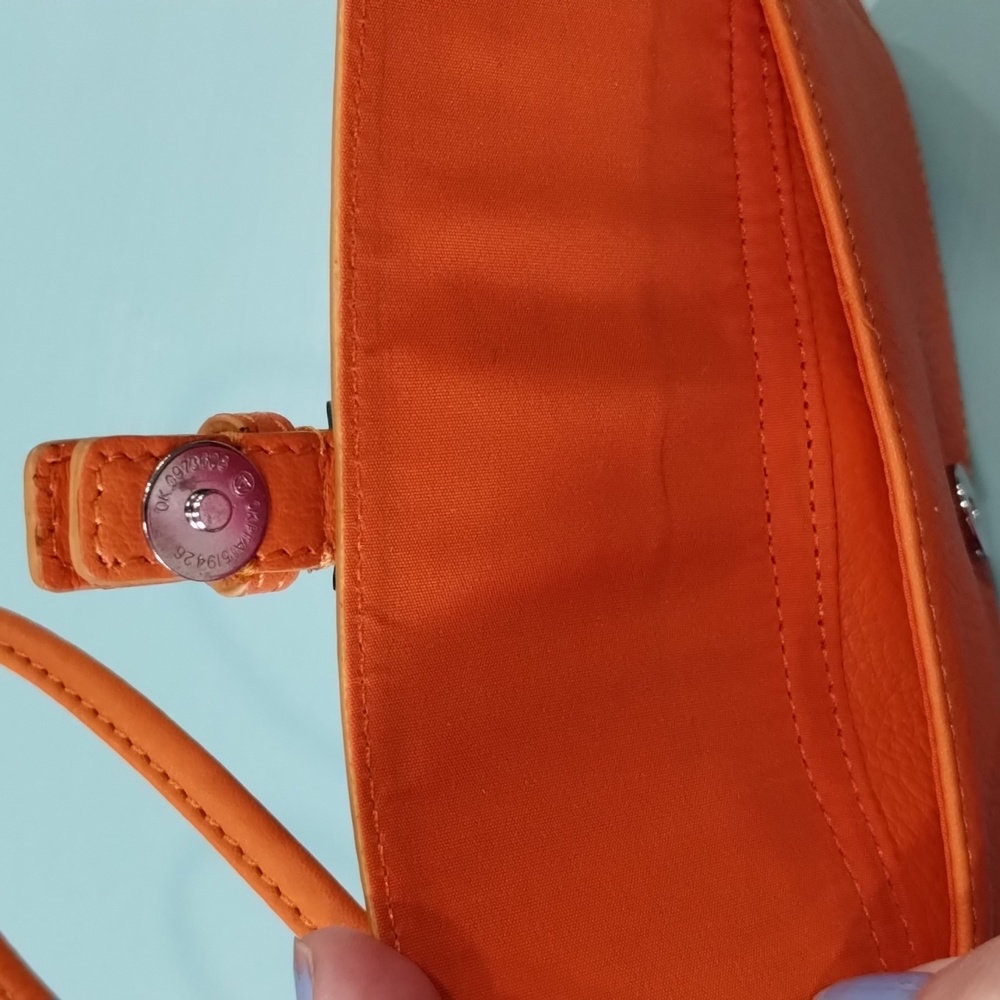 Talbot's leather wristlet - Picture 2 of 5